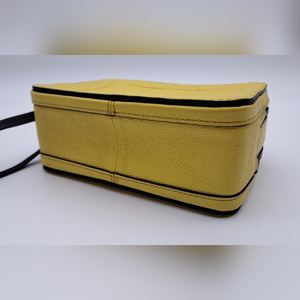 Marc Jacobs Mini Textured Box Bag (No Crossbody Strap) - Picture 6 of 14